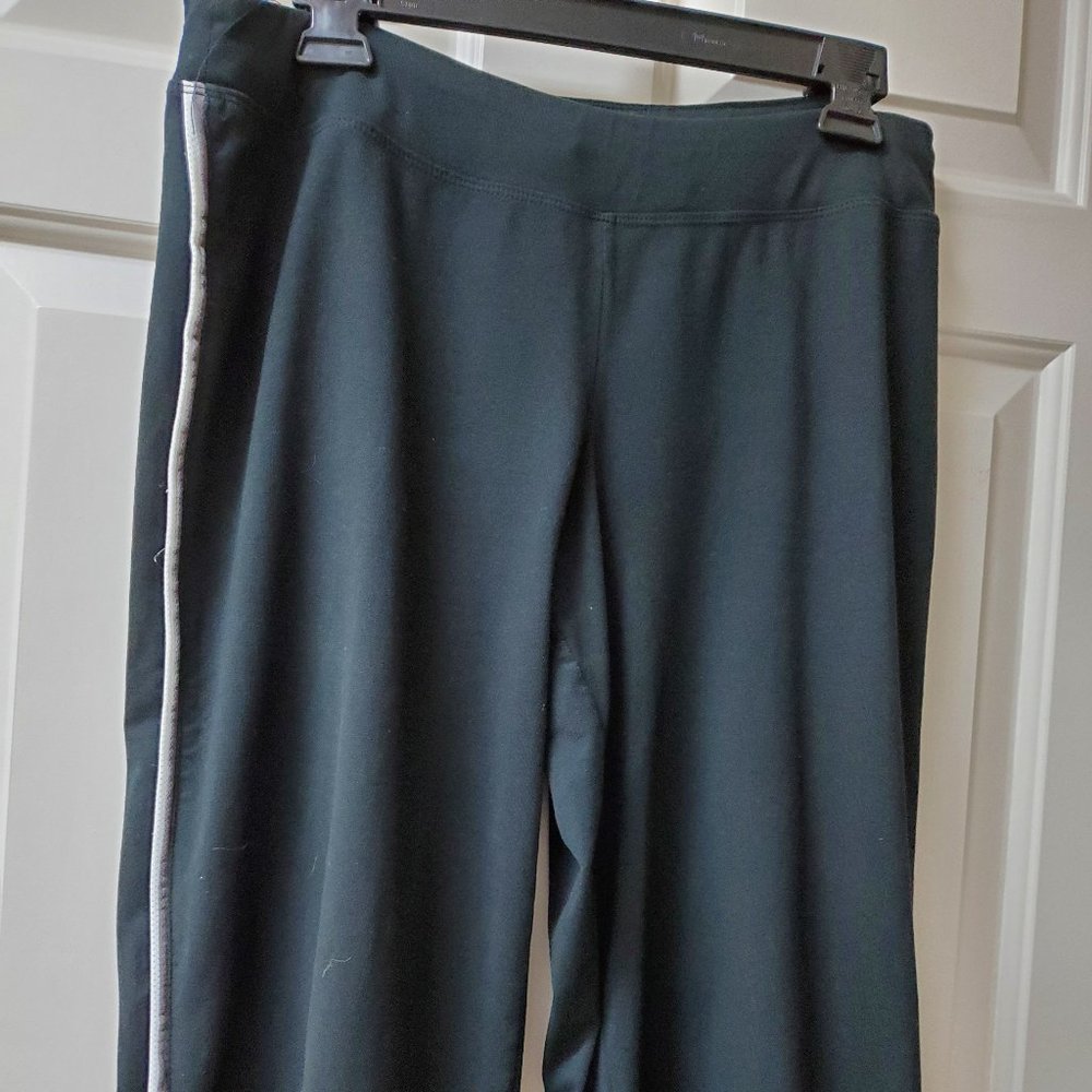 CHAMPION BLACK STRETCH CAPRI